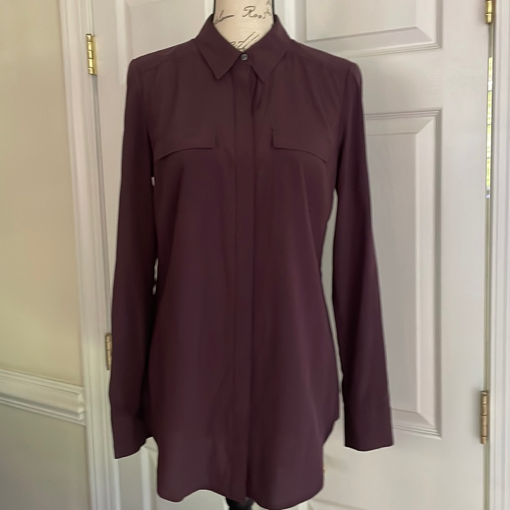 14 Ann Taylor buttons down shirt